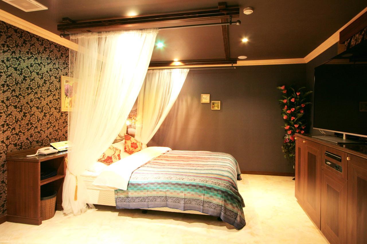 Sari Seki Inter (Adults Only) Hotel Kameyama Bagian luar foto